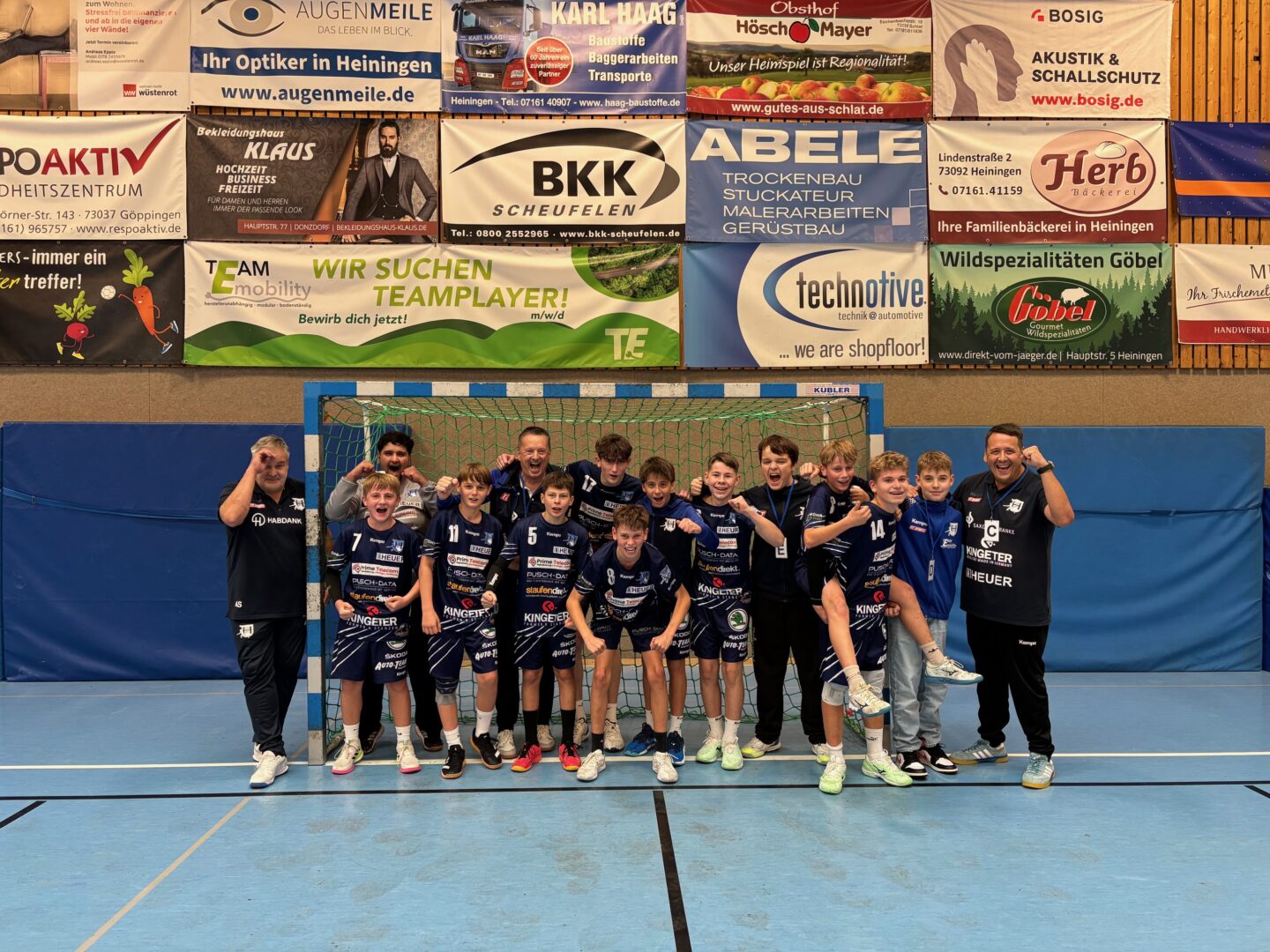 Cm1: Weiter ungeschlagen in der Oberliga nach Arbeitssieg