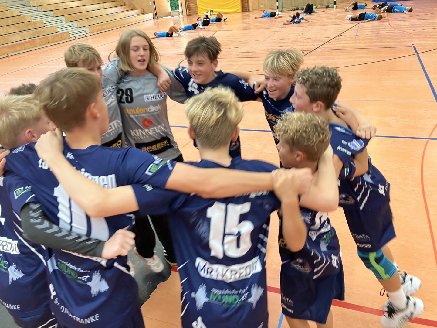 Cm2: Youngstars mit starker Offensivleistung zum Auswärtssieg auf den Fildern