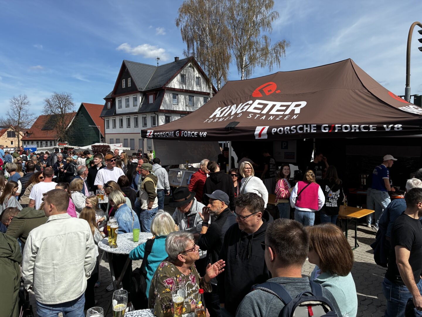 Großer Besucherandrang beim Heininger Ostermarkt 2026