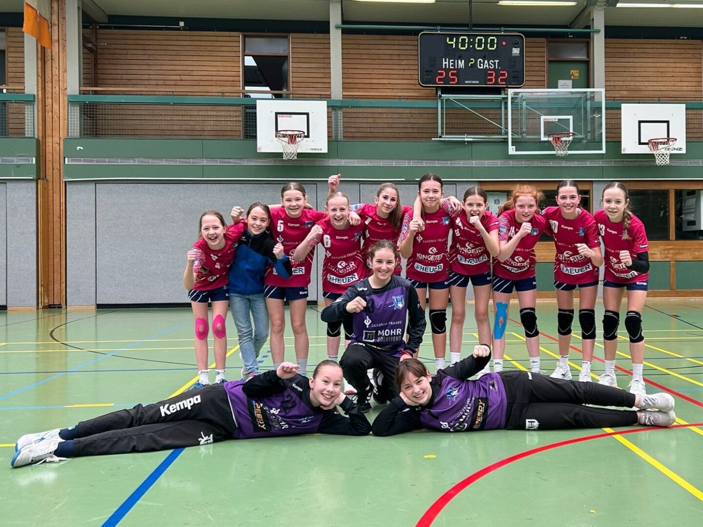 Dw: Sieg im Spitzenspiel