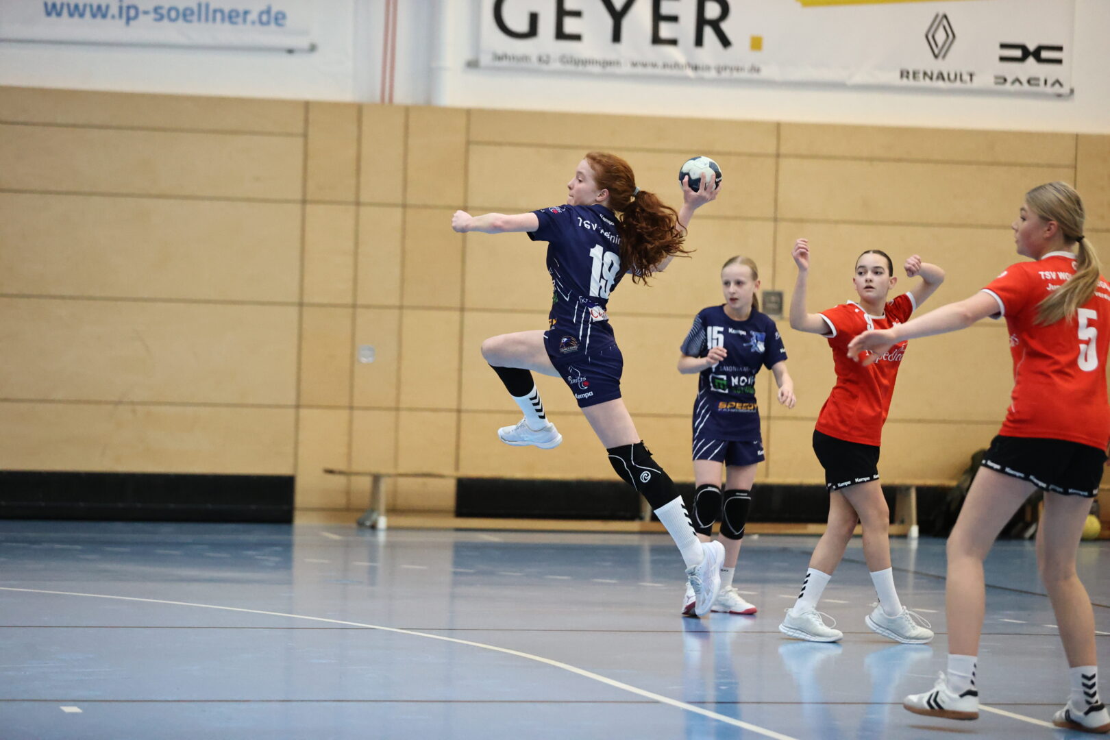 Dw: TSV‑Youngstar Helena Möhlendick beim Orthosteps‑Cup 2026 in der EWS Arena Göppingen